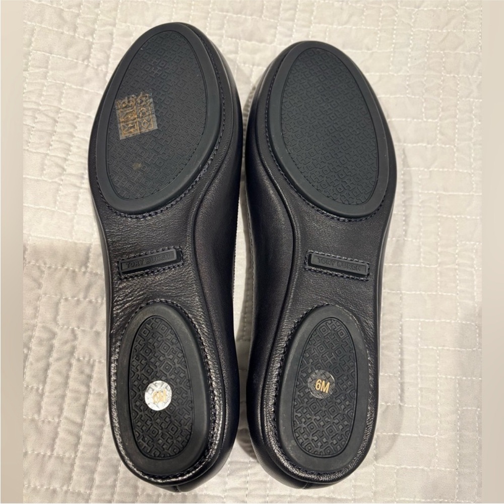 RARE Tory Burch Flats- EXCLUSIVE!!! - Picture 2 of 2
